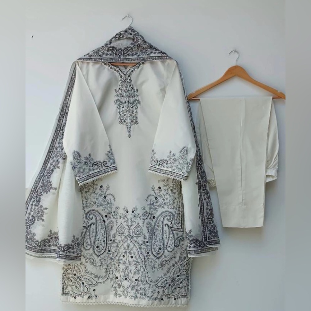 Category: 3Pc, Shirt, Trouser, Dupatta